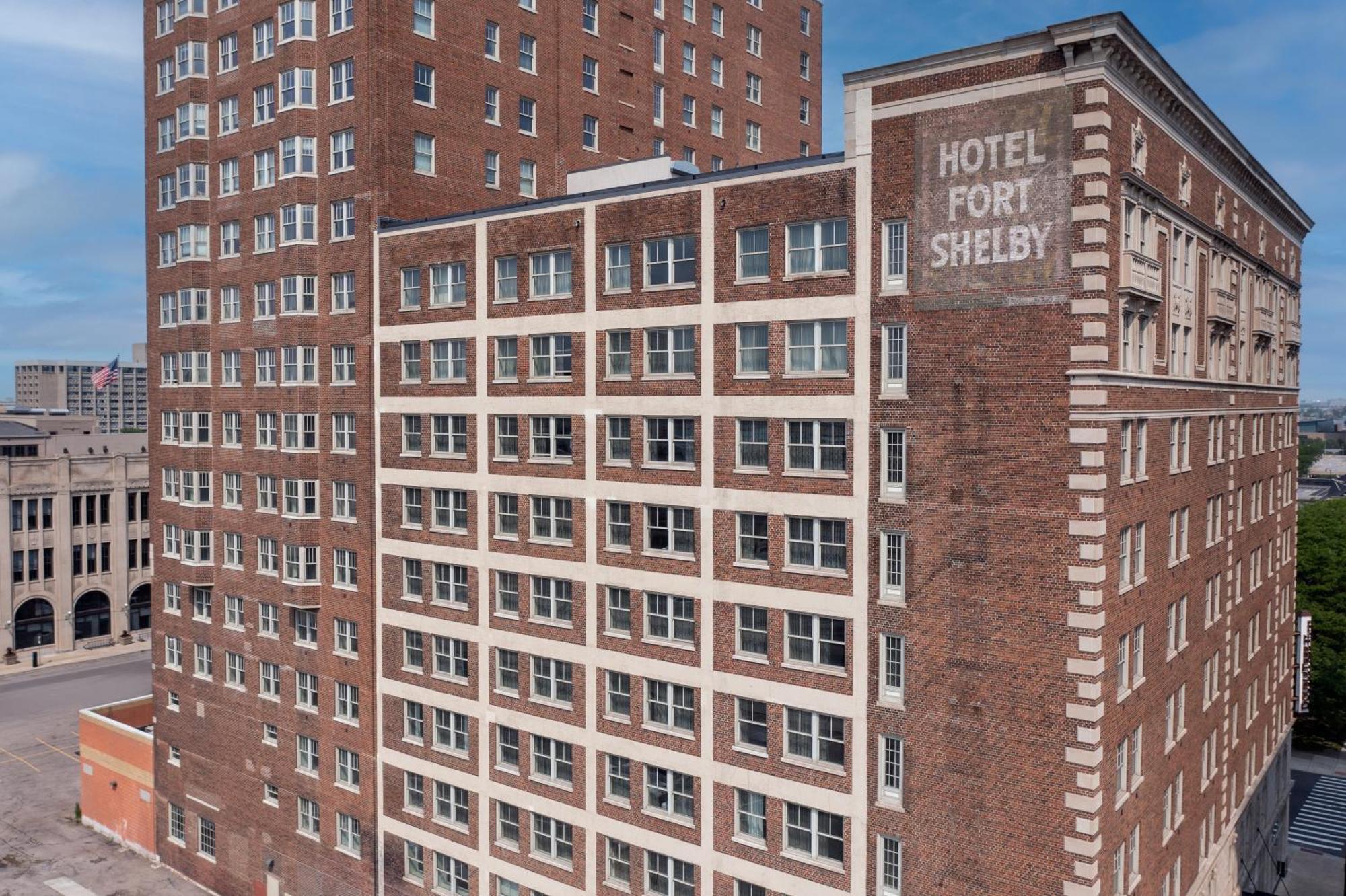 Doubletree Suites By Hilton Hotel Detroit Downtown - Fort Shelby Exterior photo